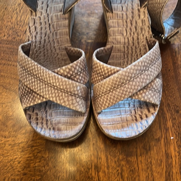 Tory Burch Lizard Platform Sandals - Picture 2 of 6